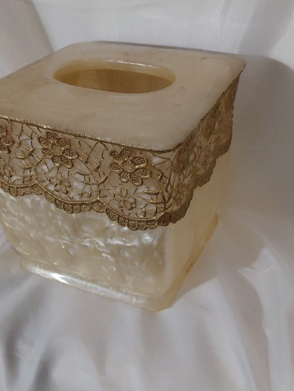 Pearl Cream Tissue Box Cover with Gold Lace Trim - Picture 3 of 6